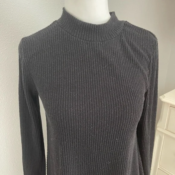 3/$20 Old Navy Dress - Picture 2 of 3